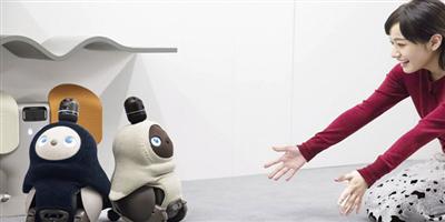 روبوت شبيه بالأطفال يمكنه الجري والكلام 