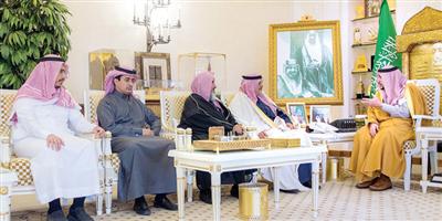 الأمير فيصل بن مشعل يستقبل رئيس وأعضاء جمعية منتجي التمور 