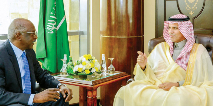  جانب من لقاء وزير النقل مع نظيره السوداني