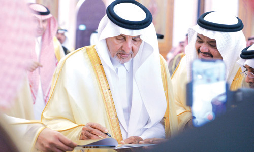  الأمير خالد الفيصل خلال إطلاقه المبادرة