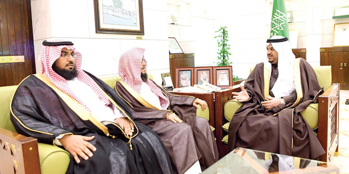  الأمير محمد بن عبدالرحمن خلال استقباله د. بن سعيد