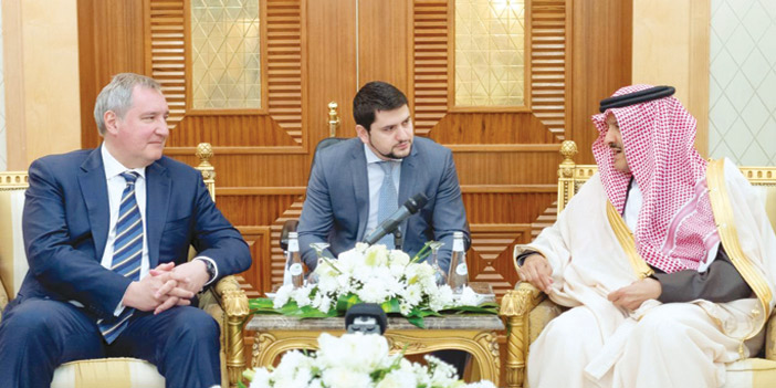  الأمير سلطان بن سلمان خلال استقباله د. روغوزين