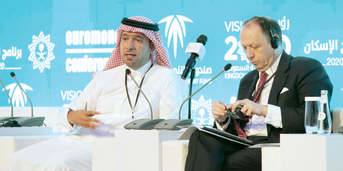  وزير الإسكان متحدثا خلال مؤتمر تمويل الإسكان بالسعودية