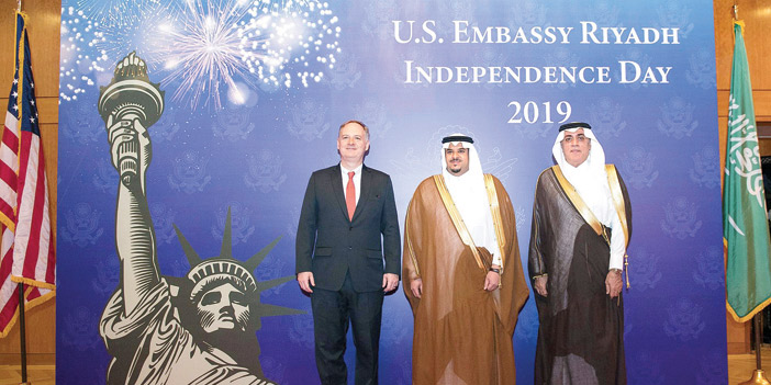 الأمير محمد بن عبدالرحمن شرّف حفل السفارة الأمريكية 