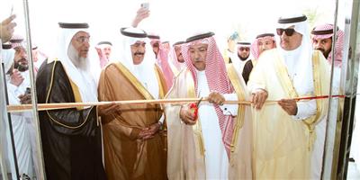أمين منطقة الرياض يفتتح بلدية القصب وعددًا من المشاريع البلدية والتنموية 
