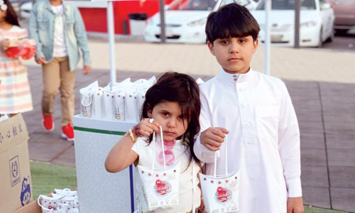  آلاف الهدايا قدمت للأطفال بمناسبة العيد السعيد