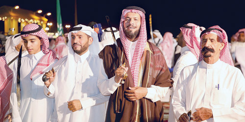  صور من احتفالات أهالي البرة بعيد الفطر المبارك
