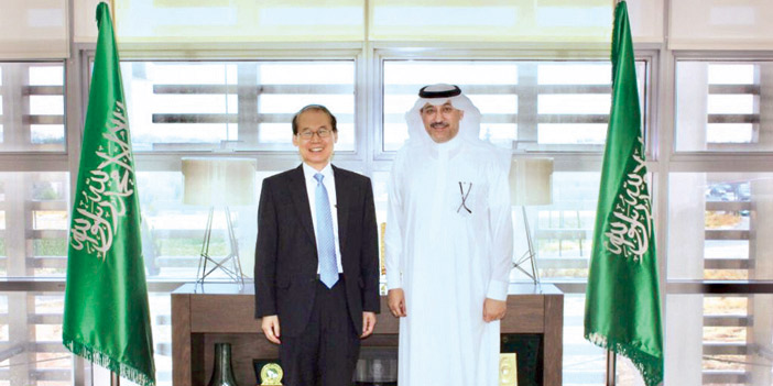  سفير المملكة لدى الأردن خلال استقباله السفير الكوري