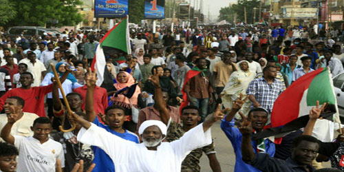 قادة الاحتجاج في السودان يدينون القمع 
