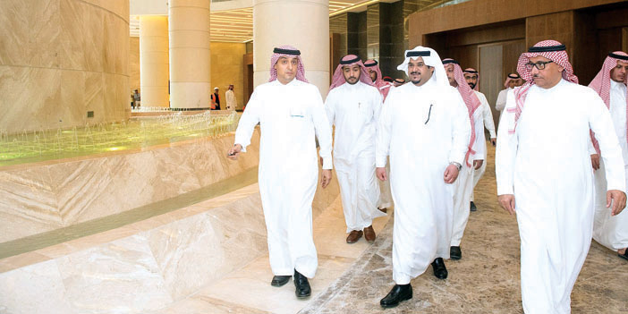  الأمير محمد بن عبد الرحمن يتفقد أوقاف جامعة الملك سعود