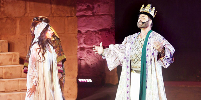 المغنيان غسَّان صليبا وهبة طواجي بمسرحية «ملوك الطوائف» 