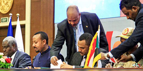 بريطانيا ترحِّب بتوقيع الاتفاق الدستوري في السودان 