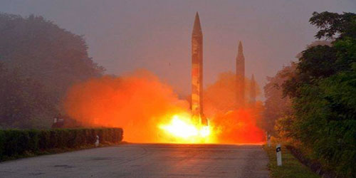 كوريا الشمالية تطلق صاروخَين باليستيَّين 