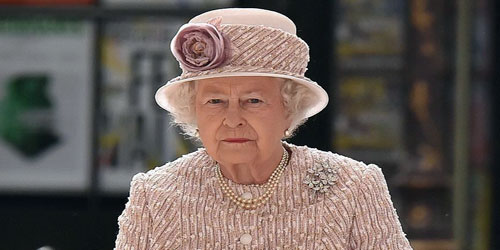 ملكة بريطانيا توافق على طلب الحكومة بتعليق البرلمان 