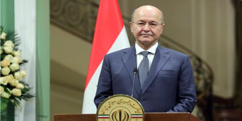 العراق تتعهد بمحاسبة المعتدين على المتظاهرين وتعد بالإصلاح 