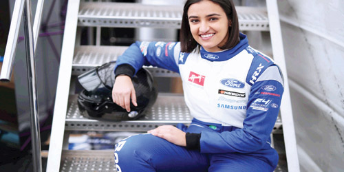ريما الجفالي أول سعودية تشارك في سباق سيارات في المملكة 
