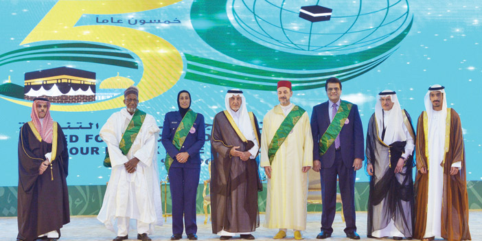  الأمير خالد الفيصل خلال رعايته حفل المنظمة