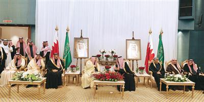 الأمير فيصل بن بندر يستقبل رئيس قيرغيزيا لدى وصوله إلى الرياض 