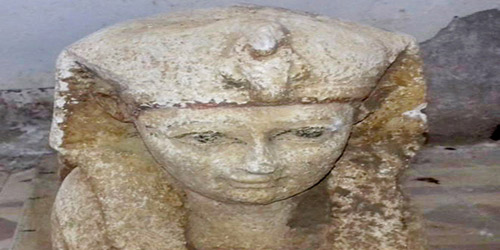 العثور على تمثال يشبه «أبو الهول» في مصر 