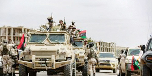  الجيش الليبي أثناء انتشاره في مواقع قريبة من العاصمة طرابلس