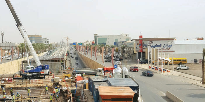  من مشروع تطوير طريق الملك عبد الله بن عبد العزيز قبل اكتمال تنفيذه بصورته النهائية