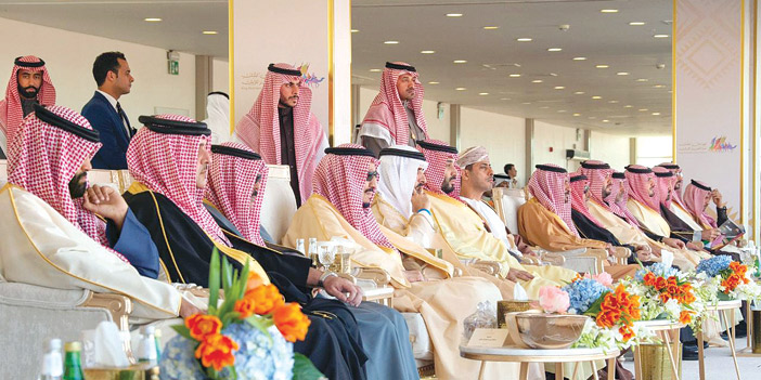  الملك يشرف حفل مهرجان الملك عبدالعزيز