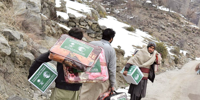  جانب من المساعدات الإنسانية لباكستان