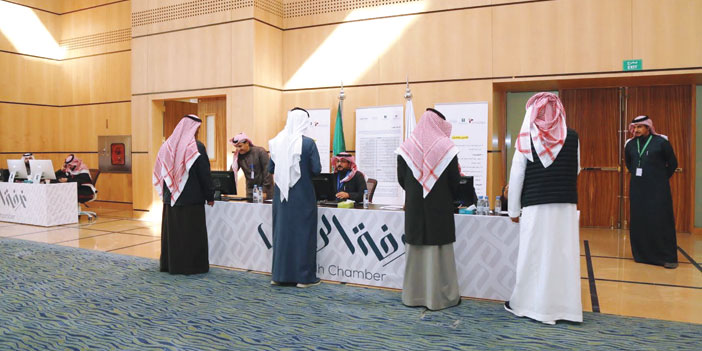  لجنة الإشراف على الانتخابات تتابع عملها في مركز معارض الرياض