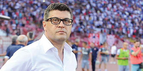  المدرب الصربي فلادان ميلويفيتش
