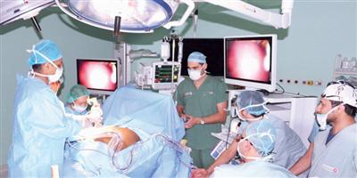 مستشفى د.سليمان الحبيب بالريان ينقذ حياة «أربعيني» بعد مضاعفات خطيرة لعملية تكميم معدة 