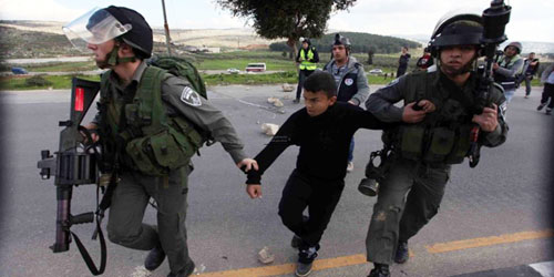 الاحتلال يعتقل طفلين فلسطينيين 