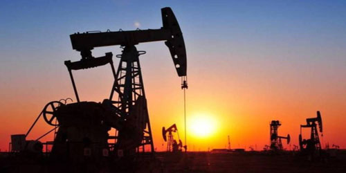 أسعار النفط تتراجع بنحو 2% إثر مخاوف من تعافي الاقتصاد 
