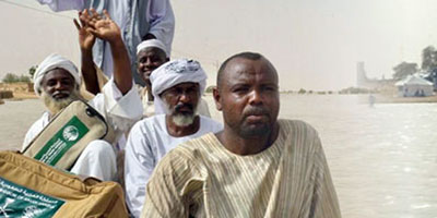 مواد إغاثية لمتضرري فيضانات السودان 