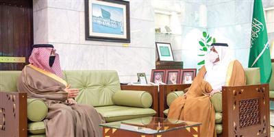الأمير محمد بن عبدالرحمن يطلع على جهود إدارة مكافحة المخدرات بمنطقة الرياض 