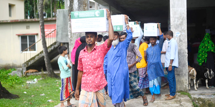 توزيع 2000 سلة غذائية للاجئين الروهينجا ببنغلاديش 