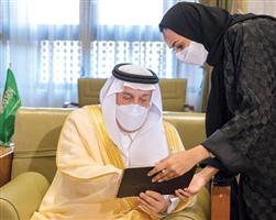 أمير منطقة الرياض يدشن جمعية «دماؤنا صدقة» 