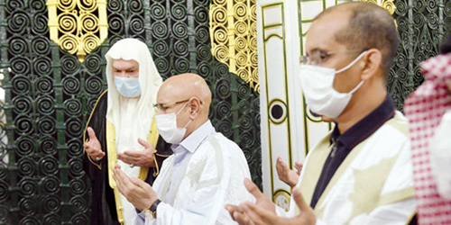 الرئيس الموريتاني يزور المسجد النبوي 