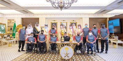 أمير منطقة القصيم يستقبل نادي الرس الرياضي لذوي الإعاقة 