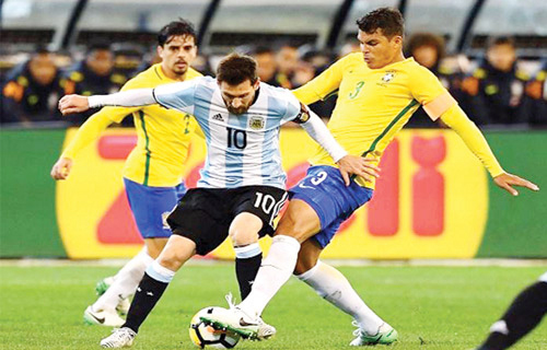 تصفيات مونديال 2022: الأرجنتين والبرازيل لاختبار عودة الجماهير 