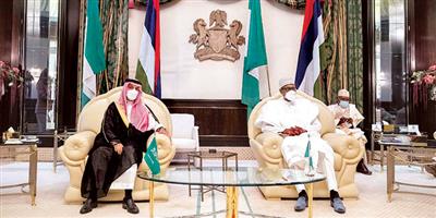 رئيس نيجيريا ووزير الخارجية تناولا جهود المملكة الإقليمية والدولية في الحفاظ على كوكب الأرض 