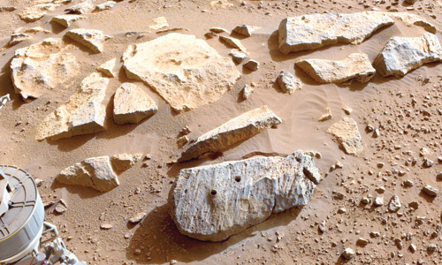 «برسيفرنس» استخرج عينتين من صخرة على المريخ يرجح أنها بركانية 