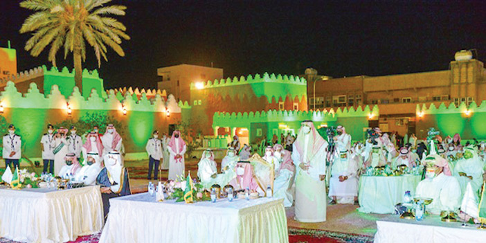 الأمير فيصل بن فهد بن مقرن خلال رعايته احتفال مجلس شباب المنطقة باليوم الوطني 91