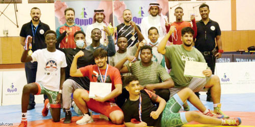مركز مكة المكرمة يتوج بكأس المصارعة الرومانية للشباب 