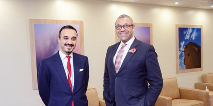 الأمير خالد بن بندر ناقش مع مسؤول بريطاني جهود محاربة التغييرات المناخية 