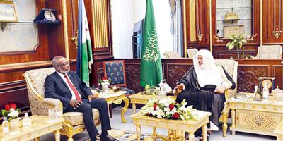 آل الشيخ بحث مع رئيس مجلس النواب الجيبوتي تعزيز التعاون البرلماني 