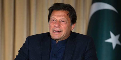 رفض مذكرة حجب الثقة عن رئيس وزراء باكستان 