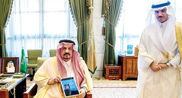 أمير منطقة الرياض يدشن حملة لجنة «تراحم» وتطبيقها الإلكتروني 