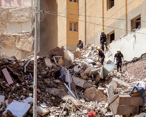 إصابة أربعة أشخاص في انهيار عقار بالإسكندرية 