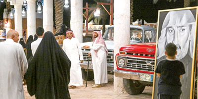 سيارات تراثية في مهرجان بيت حائل 