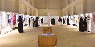 جامعة نورة تستعرض 60 منتجًا فنيًا بالهوية السعودية 